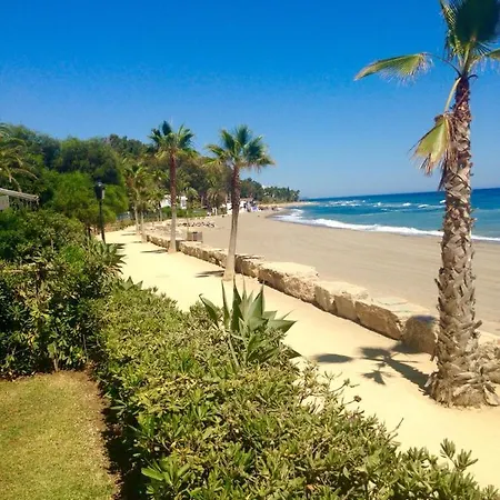 Beachfront , Central, Quiet, Parking, Pool